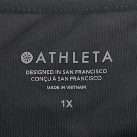 Athleta Seasoft Tank Top in Black‎ - Picture 12 of 15